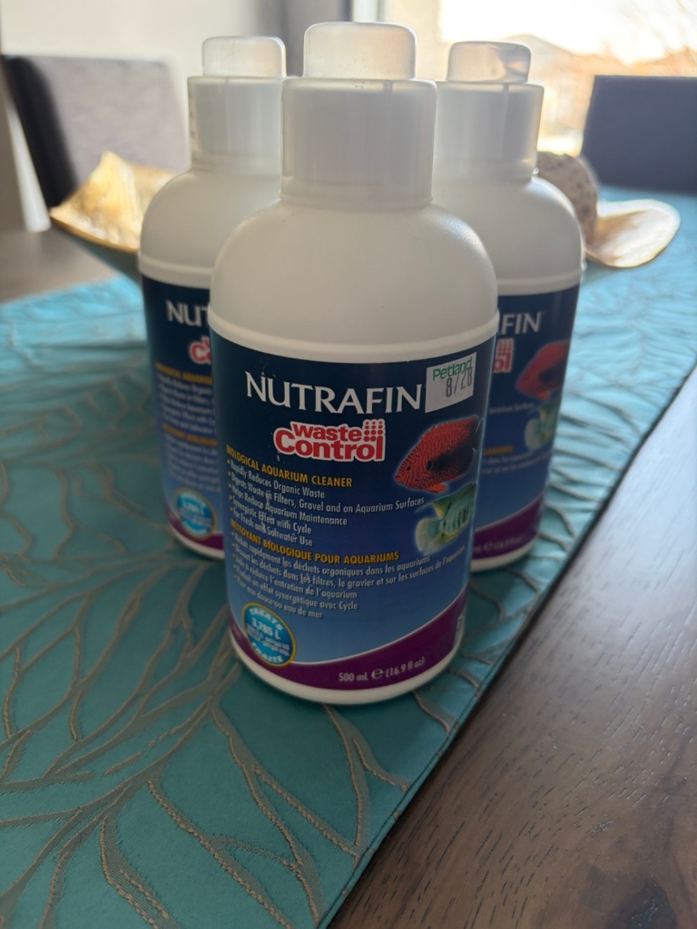 Nutrafin Waste Control Aquarium Cleaner – White Bottle